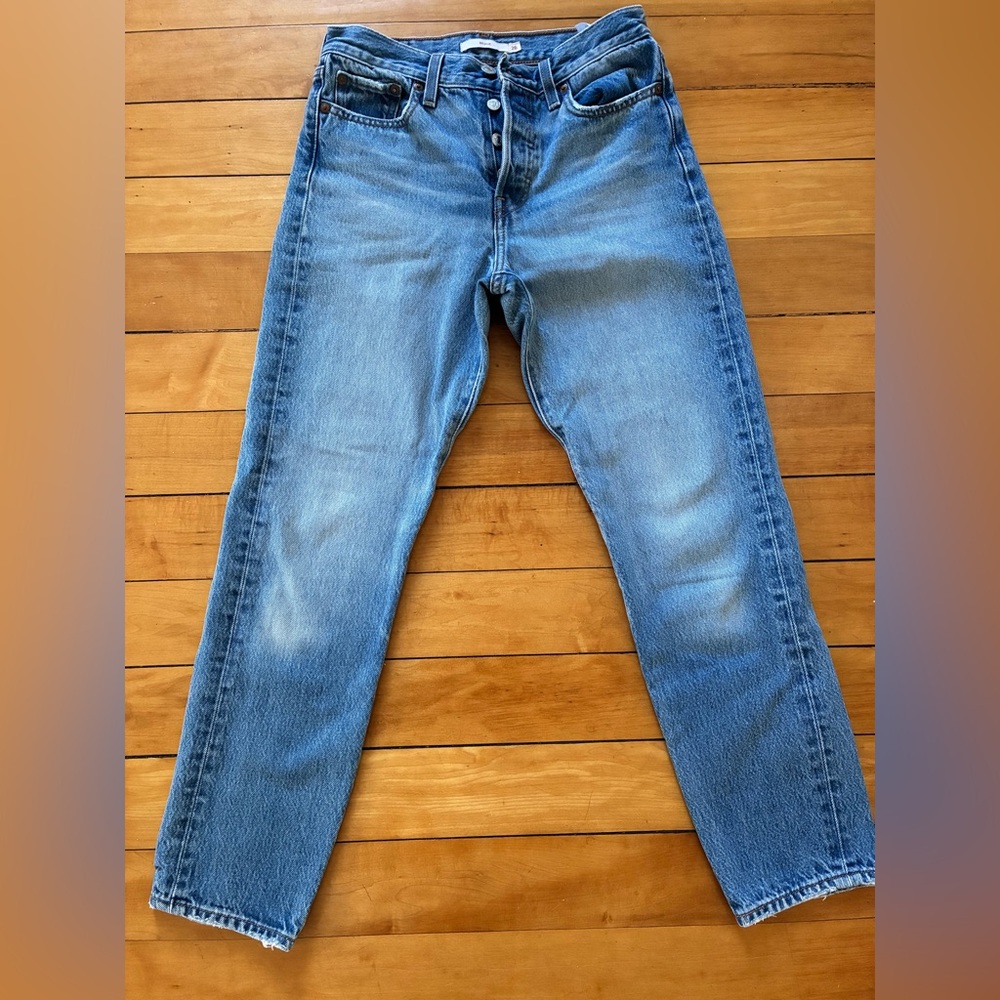 Levi’s Wedgie Icon Jeans (perfectly worn in)
